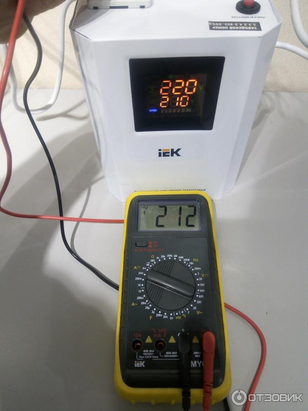 Стабилизатор напряжения IEK Boiler 0,5 кВА фото