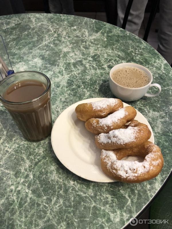 Знаменитые пышки в санкт петербурге. Большая Конюшенная 25 Санкт-Петербург пышечная. Пышечная на Конюшенной 25. Пышечная в Питере на большой Конюшенной. Пышки на большой Конюшенной 25.