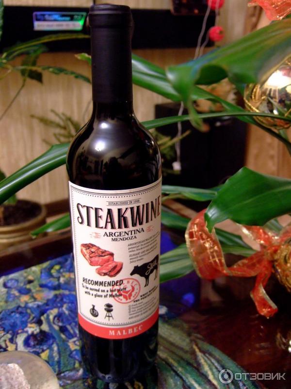 Стейквайн мальбек. Вино steakwine malbec красное. Стейк вайн мальбек. Стейквайн мальбек. Вино аргентина стейквайн.