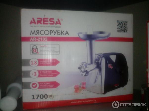 Мясорубка Aresa AR-2102