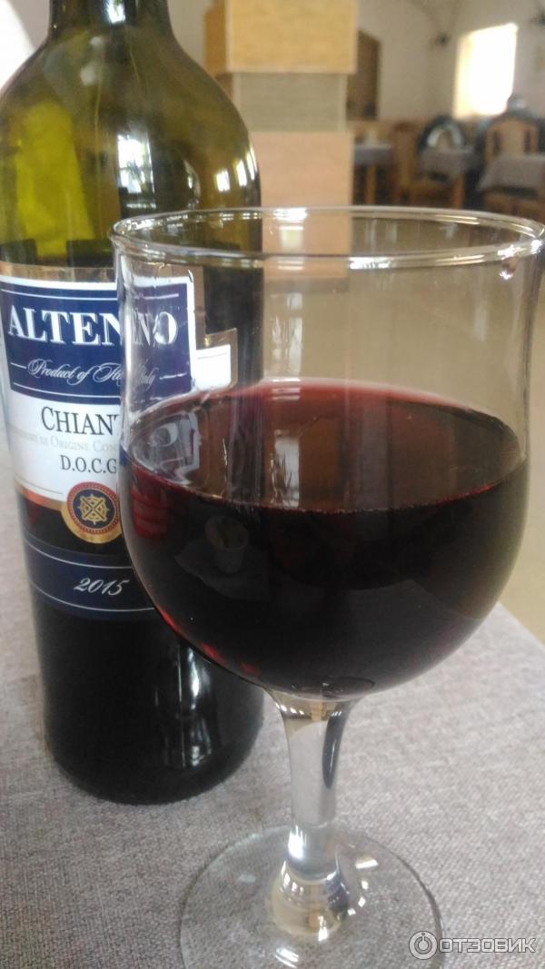 Вино красное сухое Chianti Alteno фото