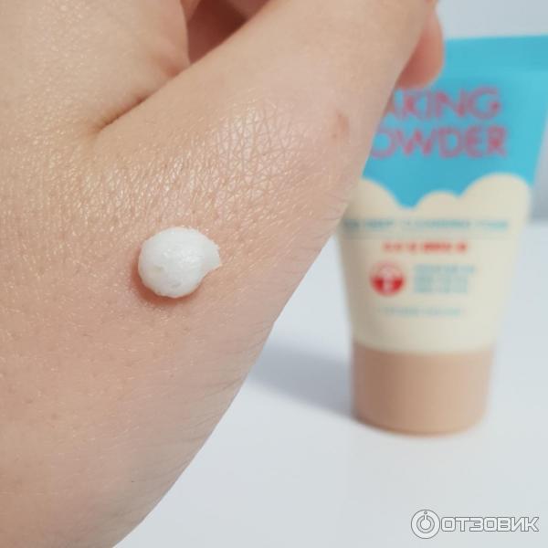 Очищающая пенка Etude House Baking Powder Pore&BB Deep Cleansing Foam фото