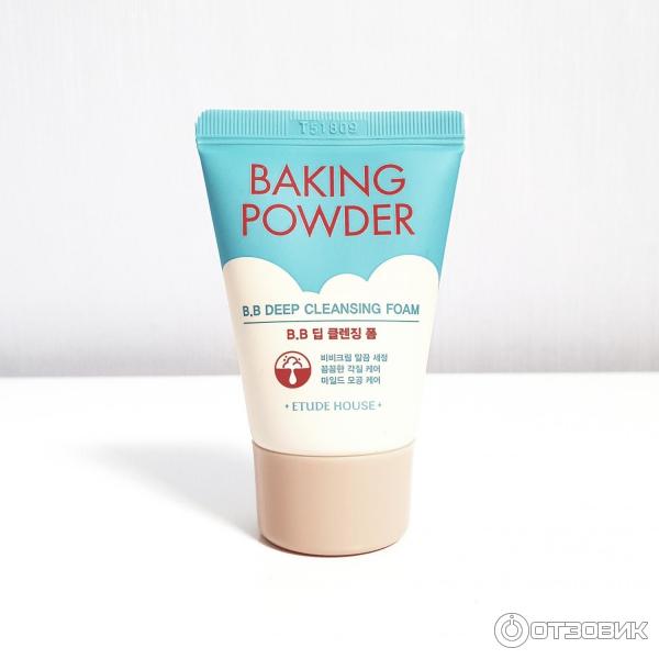 Очищающая пенка Etude House Baking Powder Pore&BB Deep Cleansing Foam фото