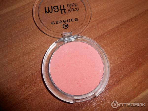 Румяна матовые Essence Matt touch blush фото