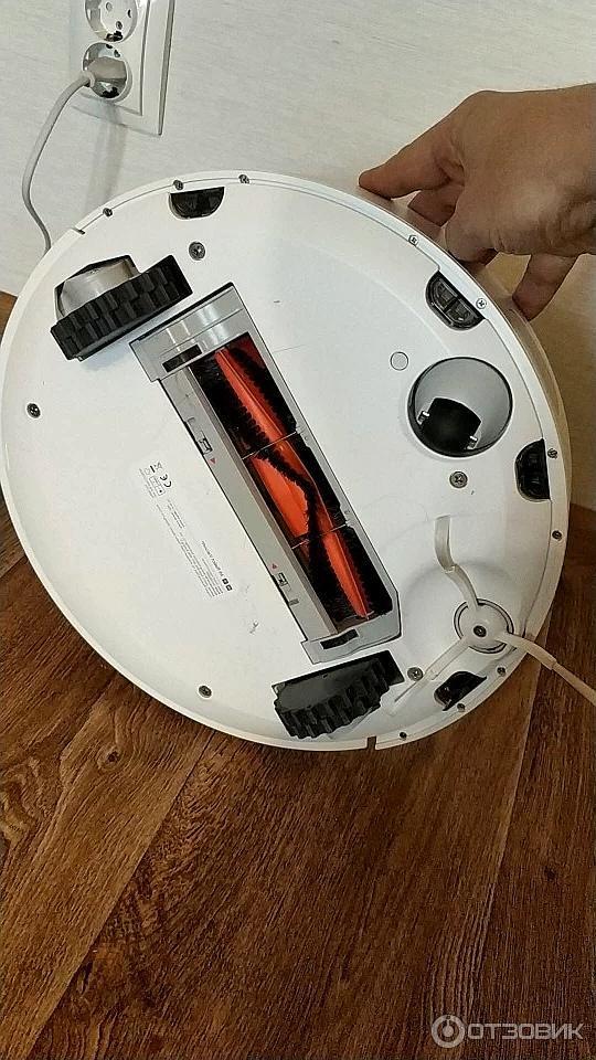 Как снять щетку с пылесоса xiaomi Отзыв о Робот-пылесос Xiaomi Mi Robot Vacuum Cleaner SDJQR01RR Роботы среди нас 