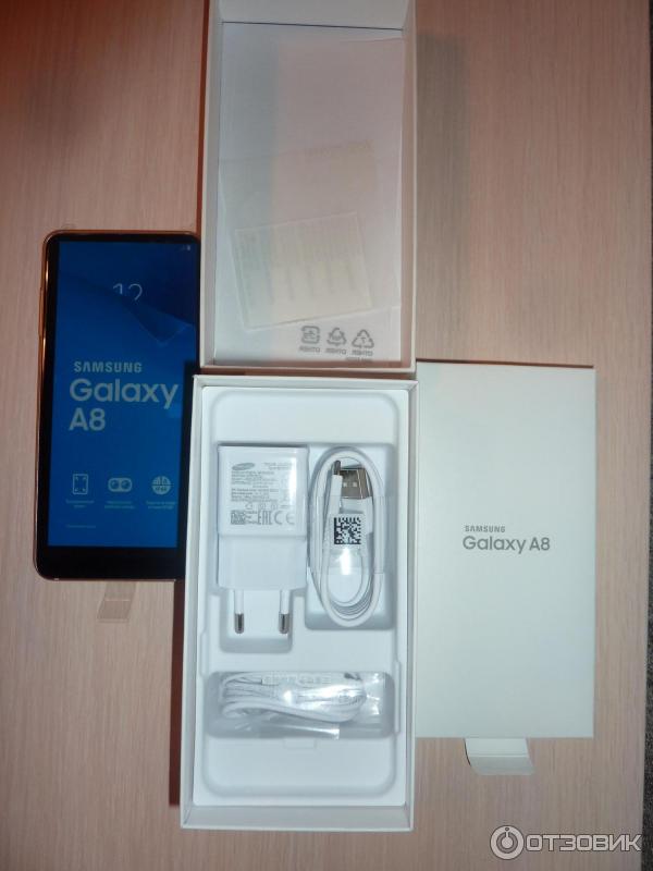 Смартфон Samsung Galaxy A8 (2018) фото