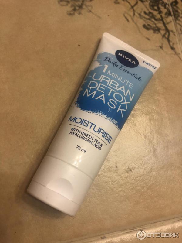 Маска для лица Nivea 1 minute URBAN DETOX MASKE Erfrichend Gruner Tee & Hualuron фото