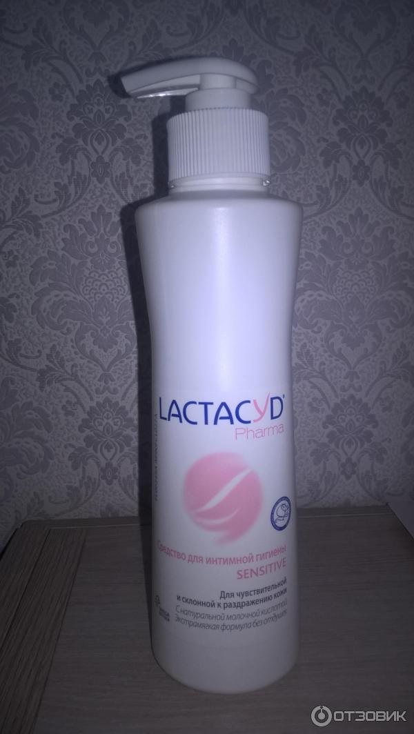 Гель для интимной гигиены Lactacyd Sensitive фото