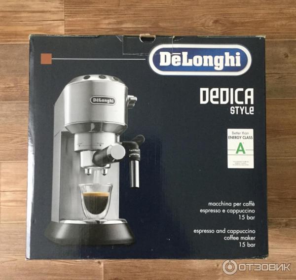 Кофеварка рожкового типа DeLonghi EC685 фото