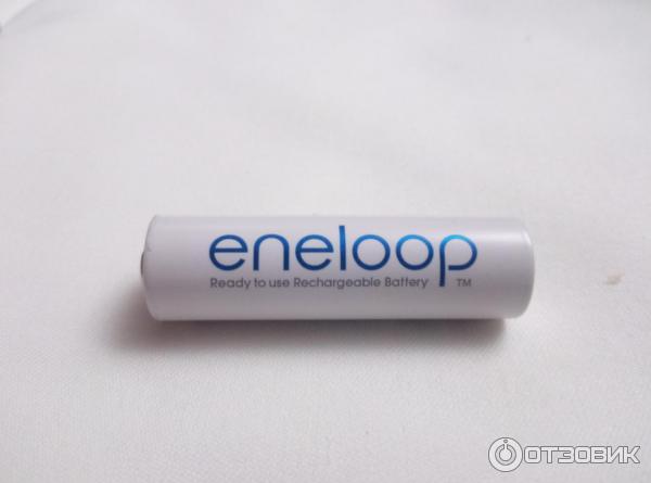 Аккумуляторные батареи Sanyo Eneloop R6 АА фото