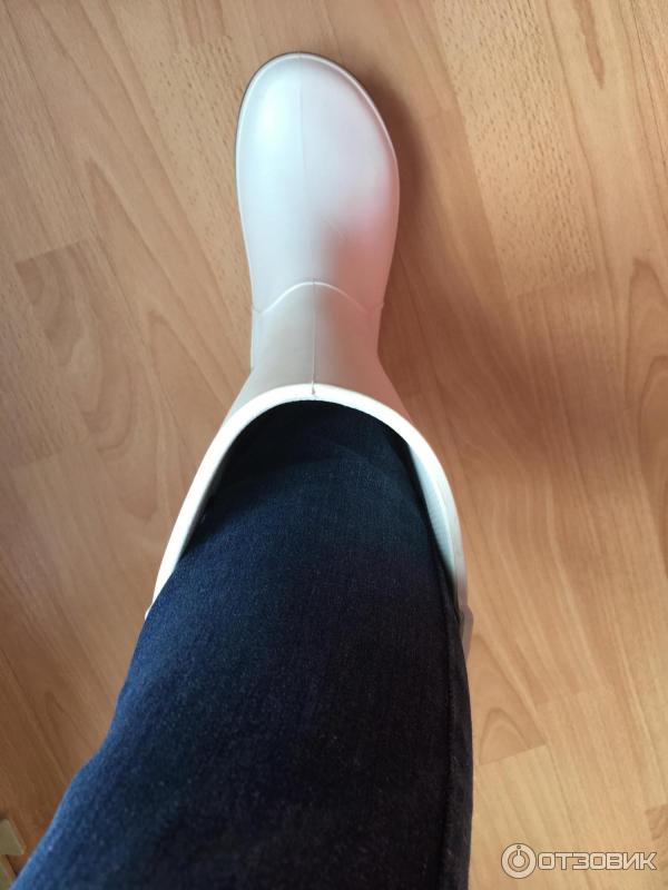 Женские сапоги Crocs фото