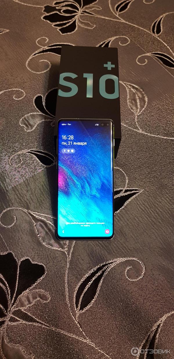 Смартфон Samsung Galaxy S10plus