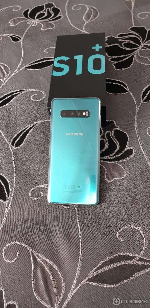 Смартфон Samsung Galaxy S10+ фото