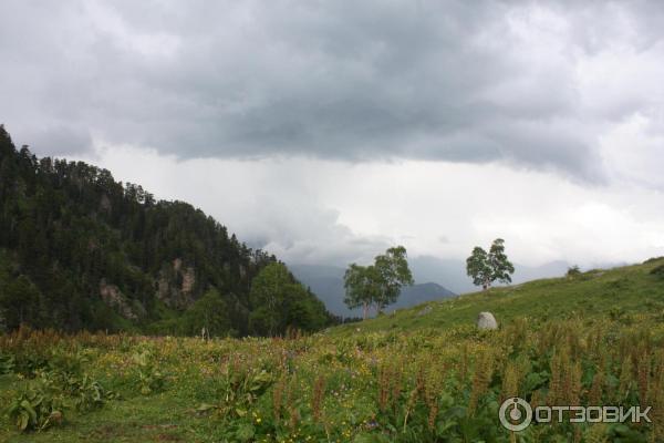 Озеро Орленок (Россия, Карачаево-Черкесския) фото