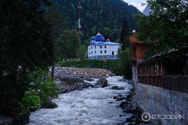 Отдых в пос. Домбай (Россия, Карачаево-Черкессия) фото