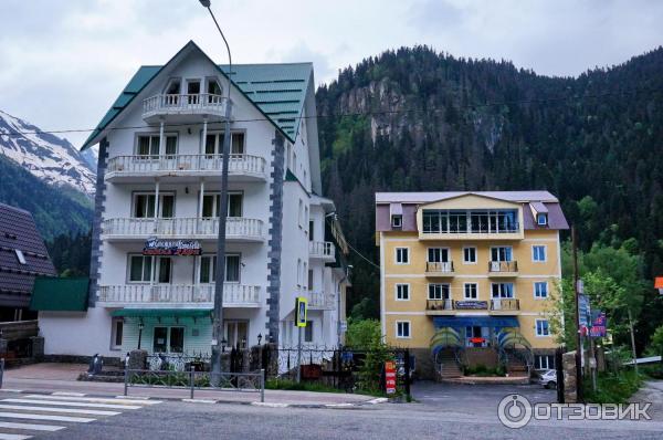 Отдых в пос. Домбай (Россия, Карачаево-Черкессия) фото