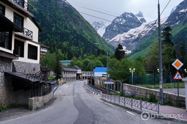 Отдых в пос. Домбай (Россия, Карачаево-Черкессия) фото