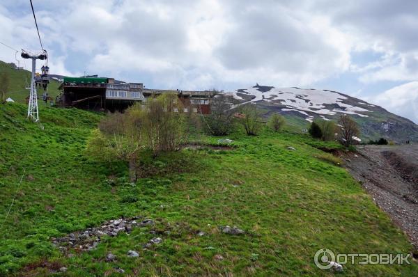 Канатная дорога в пос. Домбай (Россия, Карачаево-Черкессия) фото