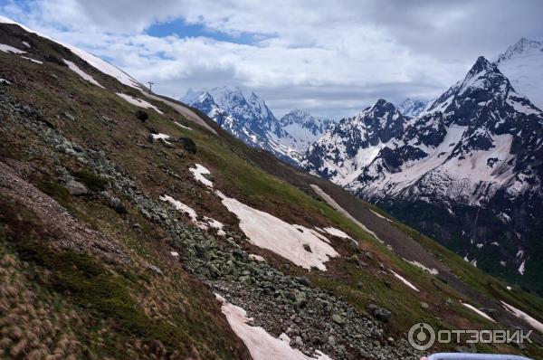 Канатная дорога в пос. Домбай (Россия, Карачаево-Черкессия) фото