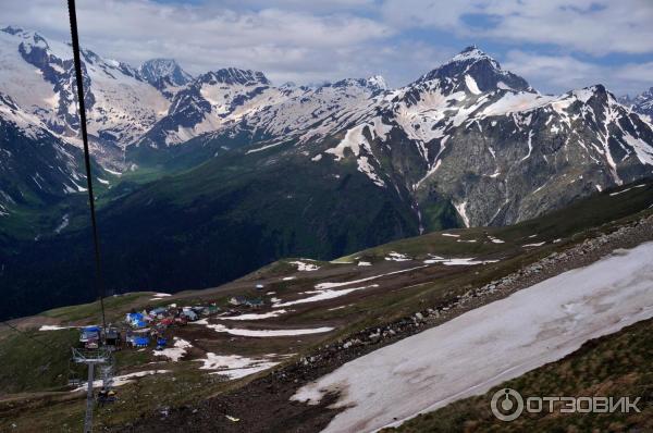 Канатная дорога в пос. Домбай (Россия, Карачаево-Черкессия) фото