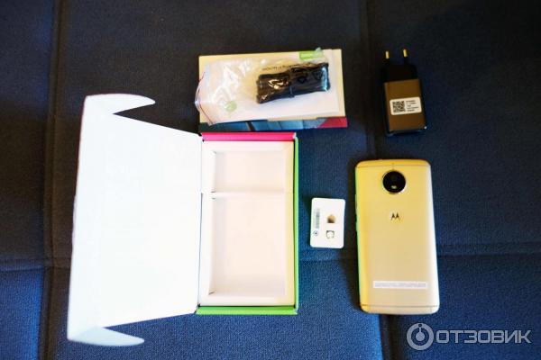 Смартфон Motorola Moto G5s фото