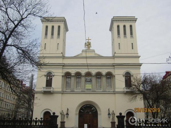 Экскурсия по подвалам Петрикирхе (Россия, Санкт-Петербург) фото
