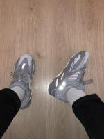 Кроссовки Adidas Yeezy Boost 700 фото