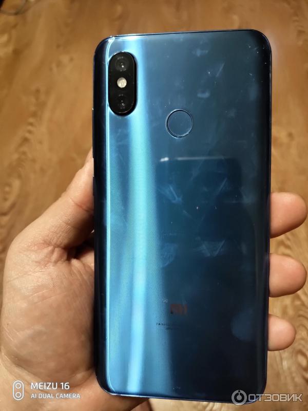 Смартфон Xiaomi Mi8 фото