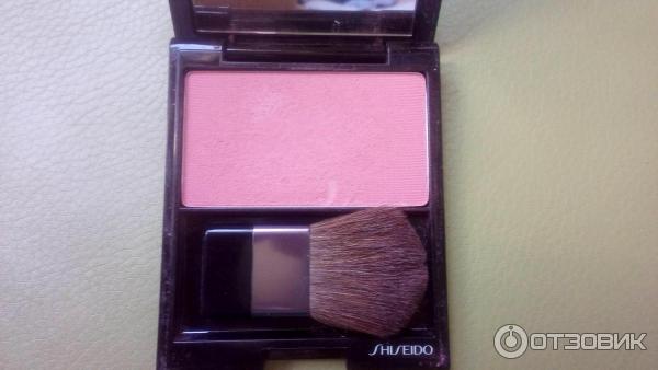 Румяна Shiseido Luminizing Satin Face Color фото