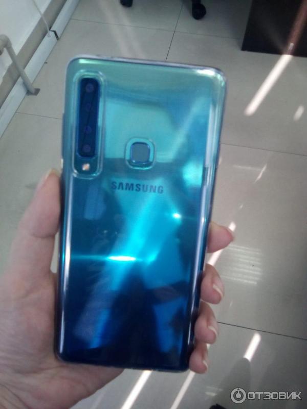 Смартфон Samsung Galaxy A9 (2018) фото