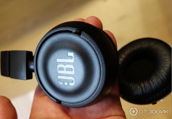 Bluetooth-наушники JBL T450BT фото