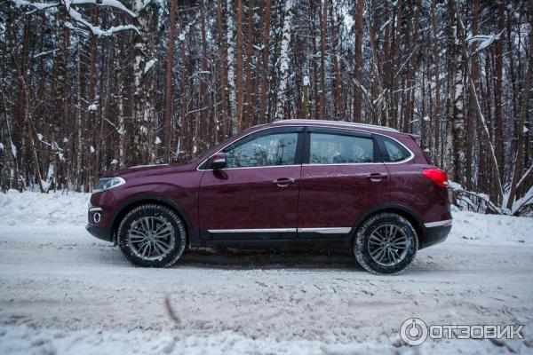 Автомобиль Chery Tiggo5 кроссовер фото