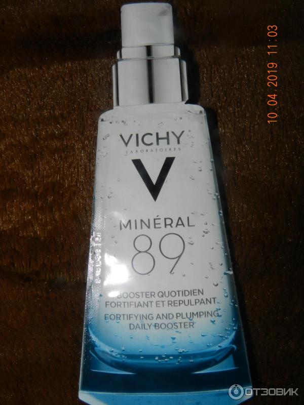 Виши 89 минералов отзывы. Vichy 89 Minerals сыворотка. Vichy Mineral 89 для увлажнения кожи. Сыворотка Vichy Mineral 89 Booster quotidien fortifiant et repulpant. Vichy Mineral 89 состав.