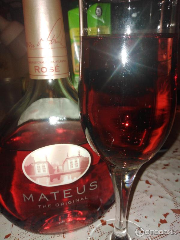 Вино полусухое Sogrape Vinhos Mateus Rose фото