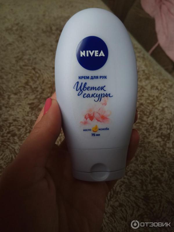 Крем для рук Nivea Цветок сакуры фото