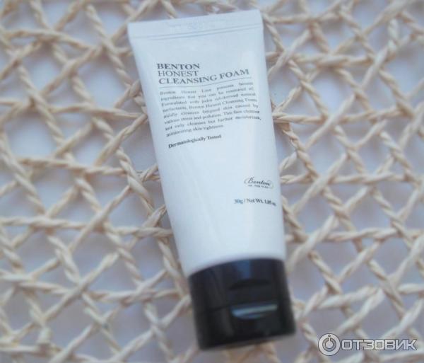 Очищающая пенка для умывания Benton honest cleansing foam фото