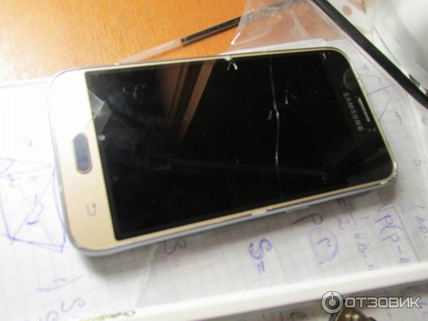 Смартфон Samsung Galaxy J1 фото