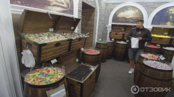 Можно ли продать сокровищницу из лавки конфет. Можно ли продать сокровищницу из лавки конфет. Аркана за конфеты дота 2. Восточная лавка спб. Дракон как в магазине замок сладостей на магазине.