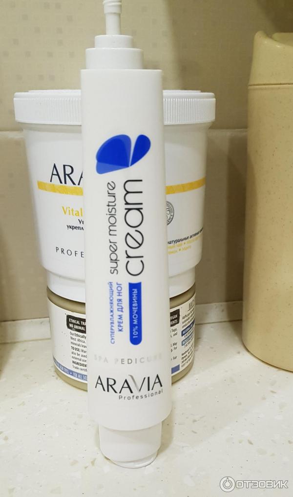 Крем для ног Aravia Professional Super Moisture от натоптышей с мочевиной фото