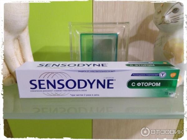 Зубная паста для чувствительных зубов Sensodyne c фтором фото