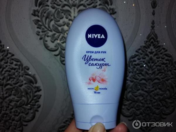 Крем для рук Nivea Цветок сакуры фото