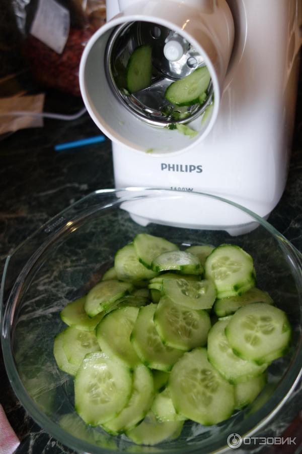 Электрическая мясорубка Philips HR 2714 30