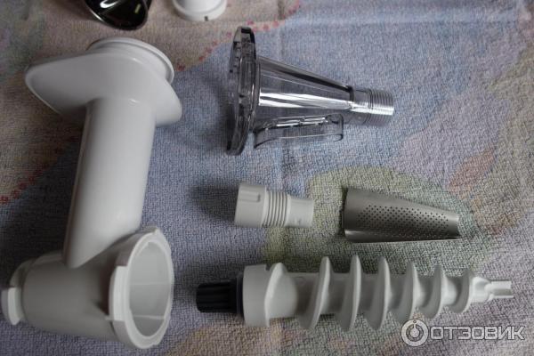 Электрическая мясорубка Philips HR 2714 30