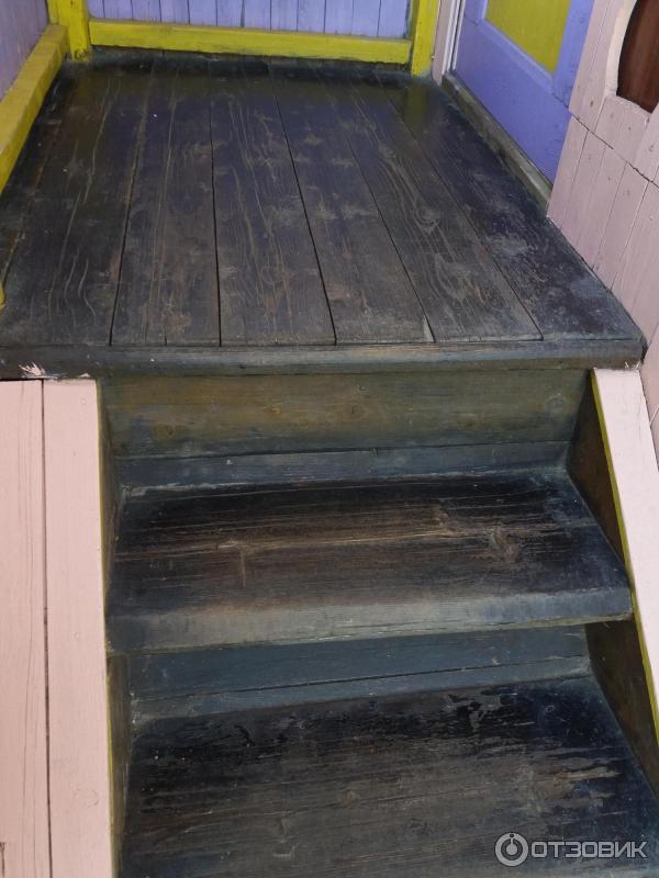 Кольцо покрыто антисептиком биотекс, сверху лах яхтный главный технолог