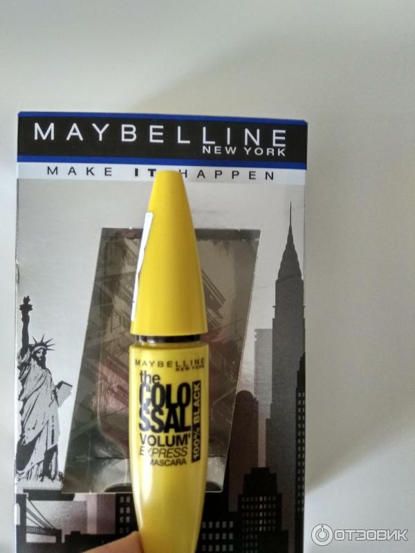 Тушь для ресниц Maybelline NY the Colossal volume express mascara 100% black фото