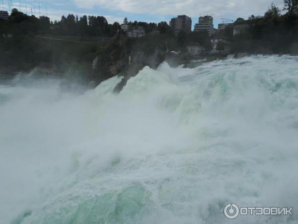 Рейнский водопад (Швейцария) фото