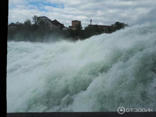 Рейнский водопад (Швейцария) фото