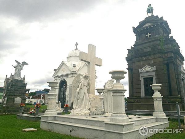 Экскурсия по Cementerio General, Коста-Рика, Сан-Хосе - мавзолеи