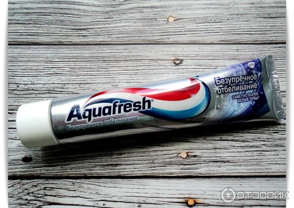 Зубная паста Aquafresh Безупречное отбеливание фото