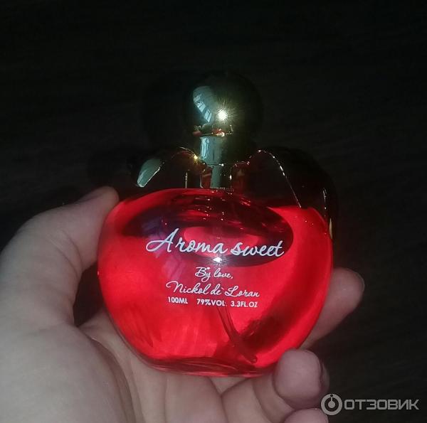 Туалетная вода арома. Духи Aroma Sweet. Духи Nickol de Loran. Aroma Sweet туалетная вода. TB Aroma Sweet 100ml жен. Яблоко красн./верс.Nina Ricci Nina/.